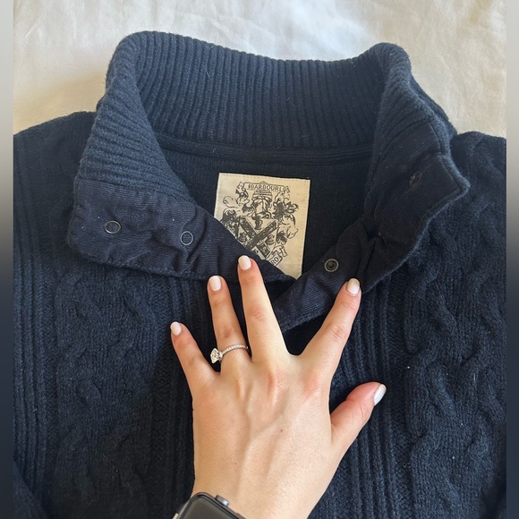 Barbour Men’s Chunky Aaron Button Navy Cable Knit Wool Sweater - Picture 2 of 8